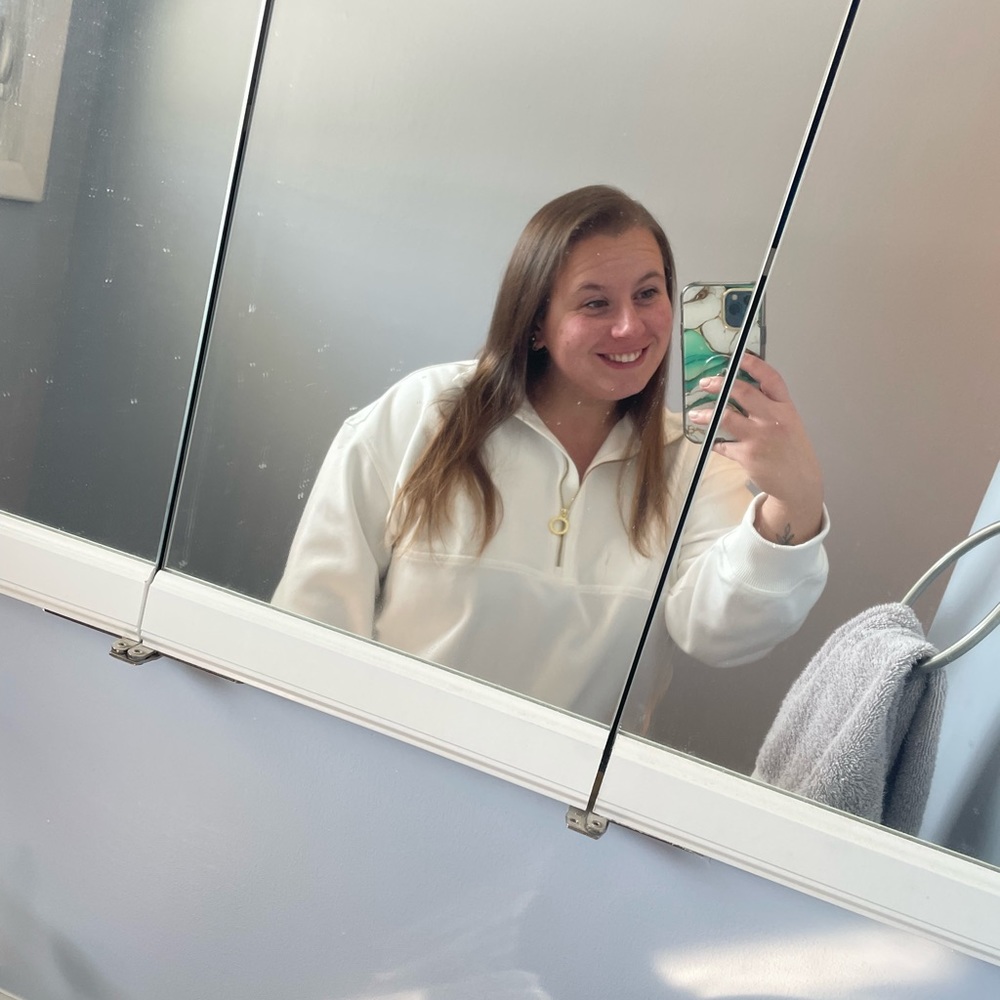 Meet your Posher, Janeene - Picture 1 of 1